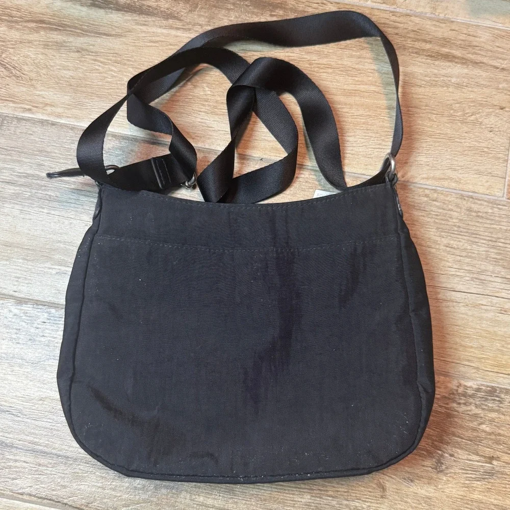 Baggallini Black Nylon Crossbody Bag Adjustable Strap Multi-Pocket Travel Purse‎
